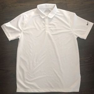 White Nike golf shirt - men’s large